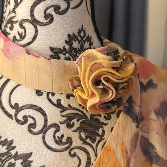 CeCe Blush Multiprint Blouse NWT - Picture 2 of 7